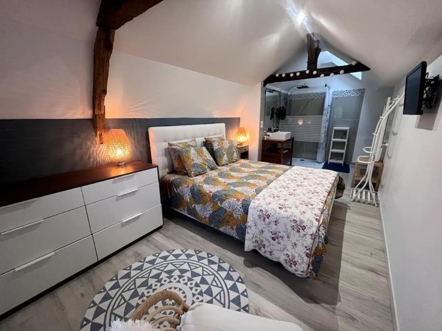 La Maison De Paulette Meuble De Tourisme 4 Etoiles Neuvy-le-Roi 外观 照片